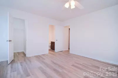 6120 Meadow Rose Lane, Charlotte, NC 28215 - Photo 11