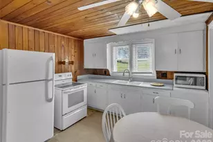 1114 Old Clyde Rd, Clyde, NC 28721 - Photo 17