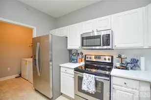 10663 Hill Point Ct, Charlotte, NC 28262 - Photo 9