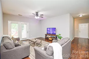 10663 Hill Point Ct, Charlotte, NC 28262 - Photo 3
