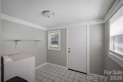 1060 14th Avenue NW, Hickory, NC 28601 - Photo 17