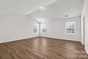 223 Marathon Ln, Candler, NC 28715 - Photo 23
