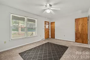 777 Springdale Ln, Gastonia, NC 28052 - Photo 3