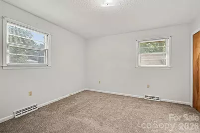 777 Springdale Lane, Gastonia, NC 28052 - Photo 19
