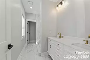 543 30th Ave NW, Hickory, NC 28601 - Photo 13