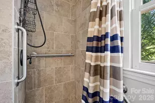 1001 Plantation Dr NE, Lenoir, NC 28645 - Photo 27