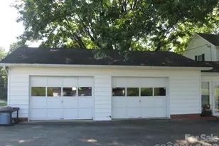 3817 Hartland Rd, Lenoir, NC 29845 - Photo 9