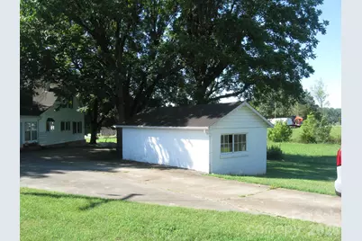 3850 Hartland Road, Lenoir, NC 29845 - Photo 3