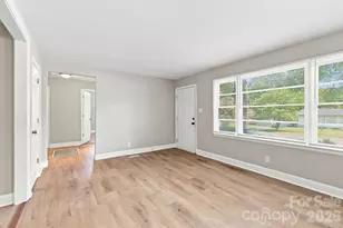 3708 Carlyle Dr, Charlotte, NC 28208 - Photo 3