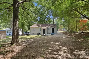 3708 Carlyle Dr, Charlotte, NC 28208 - Photo 13