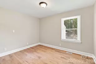 3708 Carlyle Dr, Charlotte, NC 28208 - Photo 7