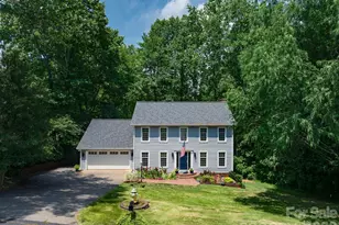 200 35th Ave NW, Hickory, NC 28601 - Photo 1