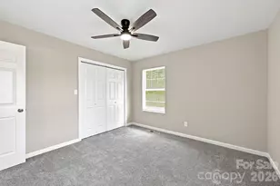 302 Hunter St, York, SC 29745 - Photo 25