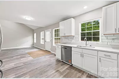 302 Hunter Street, York, SC 29745 - Photo 15