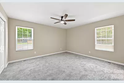 302 Hunter Street, York, SC 29745 - Photo 17
