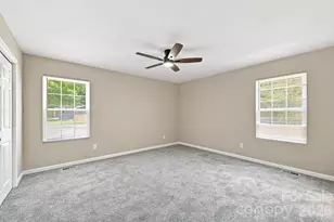 302 Hunter St, York, SC 29745 - Photo 17