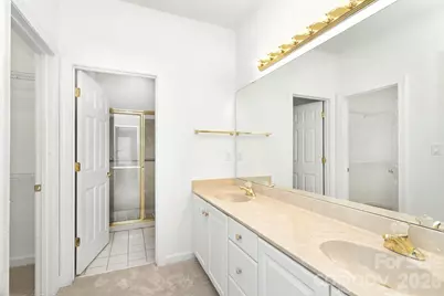 9807 Whispering Willow Court, Charlotte, NC 28210 - Photo 17