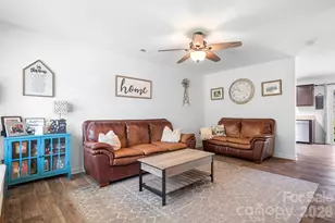 1554 Lilly Springs Pl, Dallas, NC 28034 - Photo 5