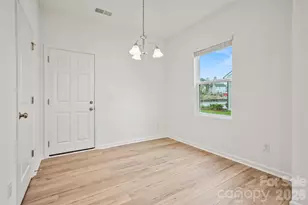 10015 Limpkin Ln, Charlotte, NC 28278 - Photo 15