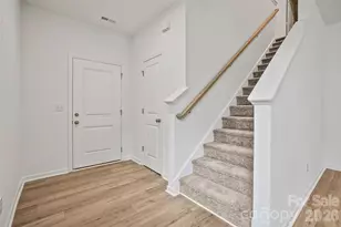 10015 Limpkin Ln, Charlotte, NC 28278 - Photo 5