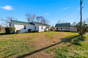 1406 Walt Arney Road SW, Lenoir, NC 28645 - Photo 27