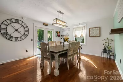 318 Sharon Avenue NW, Lenoir, NC 28645 - Photo 5
