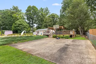 318 Sharon Ave NW, Lenoir, NC 28645 - Photo 35