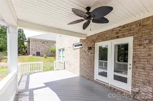 404 E Waterlynn Rd, Mooresville, NC 28115 - Photo 41