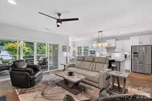 5064 Stonehill Ln, Matthews, NC 28104 - Photo 13
