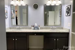 5064 Stonehill Ln, Matthews, NC 28104 - Photo 11
