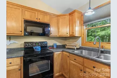 67 Hawks Landing, Burnsville, NC 28714 - Photo 11