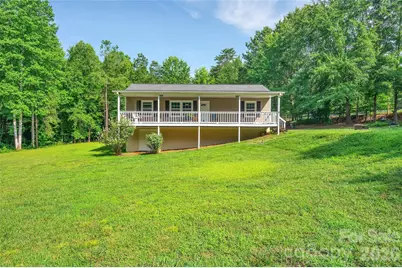1095 E Prince Road, Landrum, SC 29356 - Photo 1