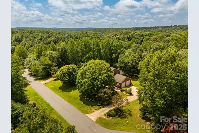 1413 Windemere Lane, Hickory, NC 28602 - Photo 5