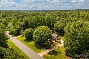 1413 Windemere Ln, Hickory, NC 28602 - Photo 5