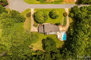 1413 Windemere Ln, Hickory, NC 28602 - Photo 9