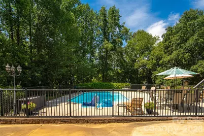 1413 Windemere Lane, Hickory, NC 28602 - Photo 7