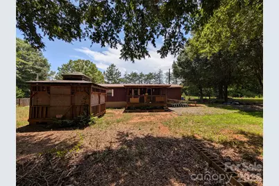 2339 Journeys Pass, Newton, NC 28658 - Photo 5