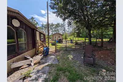 2339 Journeys Pass, Newton, NC 28658 - Photo 9