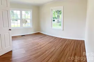 2827 E Long Ave, Gastonia, NC 28054 - Photo 9