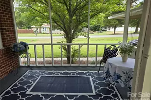 2493 Oakwood Cir, Rock Hill, SC 29732 - Photo 5