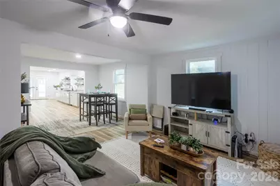 44 Lr Smith Avenue, Hendersonville, NC 28791 - Photo 3
