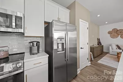 9032 Gulledge Court, Charlotte, NC 28262 - Photo 3