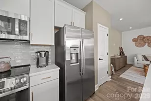 9032 Gulledge Ct, Charlotte, NC 28262 - Photo 3