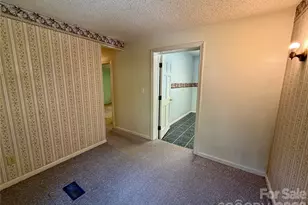 5 Dewberry Dr, Hendersonville, NC 28792 - Photo 23