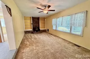 5 Dewberry Dr, Hendersonville, NC 28792 - Photo 31