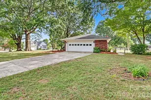 425 Valhalla Dr, Harrisburg, NC 28075 - Photo 31