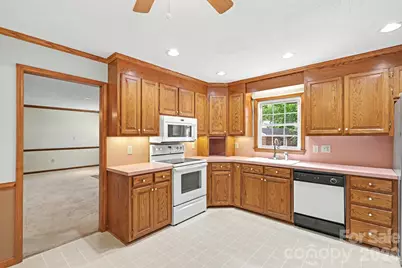 425 Valhalla Drive, Harrisburg, NC 28075 - Photo 11