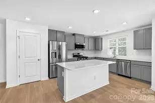 436 Sand Dunes Dr, Kannapolis, NC 28081 - Photo 9