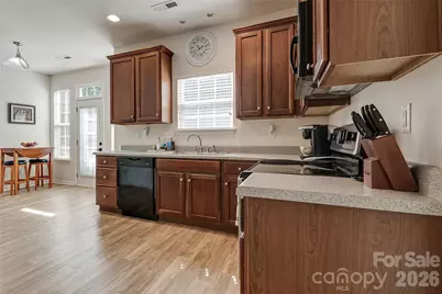 4816 Eagle Creek Drive, Charlotte, NC 28269 - Photo 11