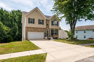 4816 Eagle Creek Dr, Charlotte, NC 28269 - Photo 3